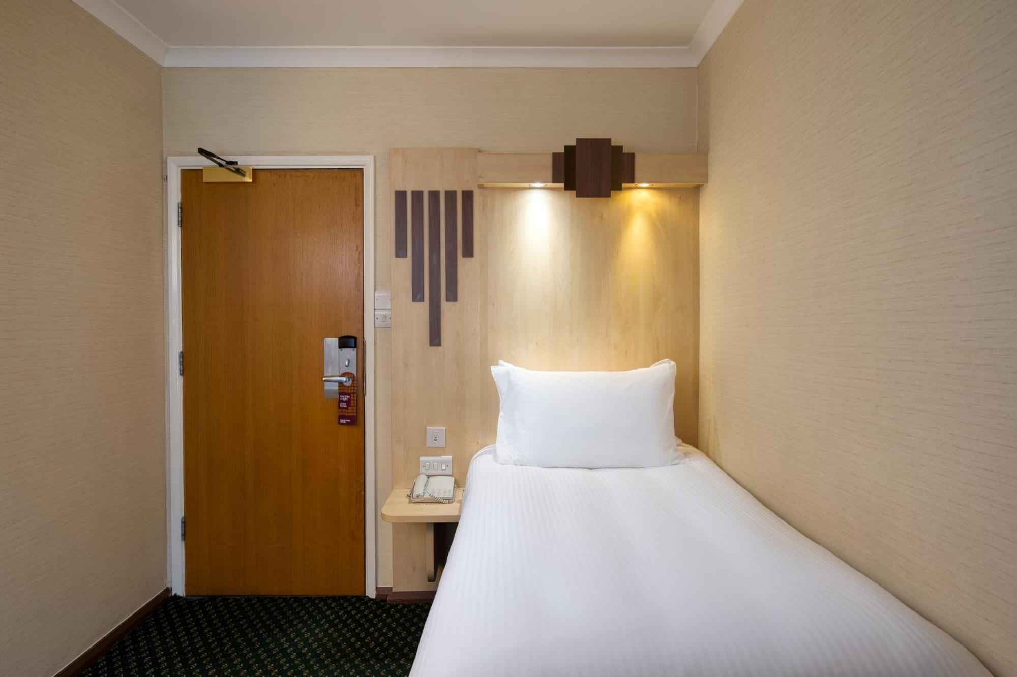 Tavistock Отель 3*
